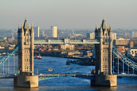 LONDON - NOVEMBER 14: Tower Bridge and Thames river on November 14, 2012 in London. Tower Bridge is famous bascule bridge in London built between 18861894.のeditorial素材