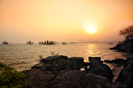 Lakeside sunsetの写真素材