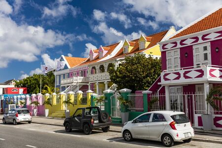 WILLEMSTAD, CURACAO- September 21, 2018: Willemstad is the capital city of Curacao, a Dutch Caribbean island. Itâs known for its old town center, with pastel-colored colonial architecture.のeditorial素材