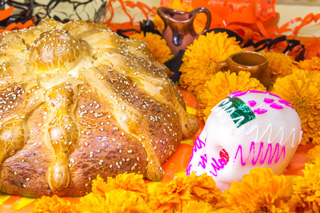 Dead bread and sugar skullの写真素材