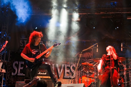 Photo pour Constanta - Romania, June 11, 2011 - Old No 7 perform live at Seawolves Bike Fest 4 - image libre de droit