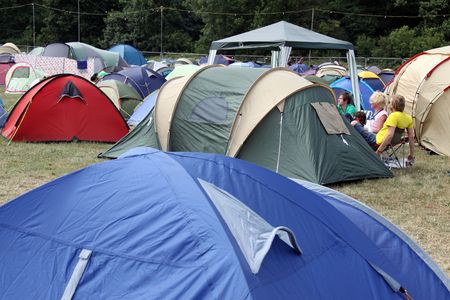 Hop Farm Festival, Kent, UK 4/7/09 tents set up in the campsite area for weekend festival goersのeditorial素材