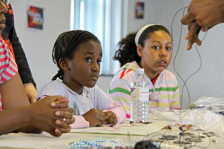 Elevating Success Group, Croydon, London, 13th August 2009 Family jewellery making course for parents and childrenのeditorial素材