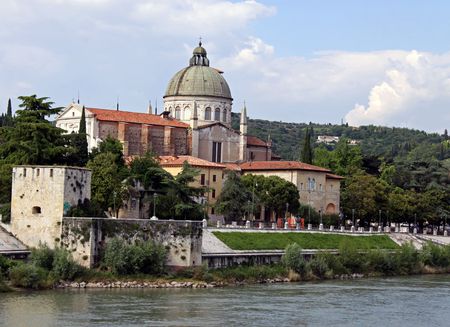 San Giorgio in Braida on the edge of the river Adige, Verona, Italyの写真素材