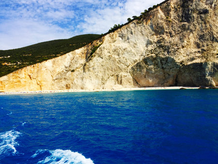 clear wavy blue sea water with turquoise huseの写真素材
