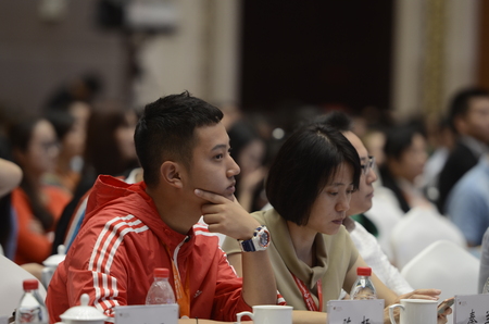 In September 15, 2017, the 2017 National People's entrepreneurship innovation week, a guest was listening attentively.のeditorial素材