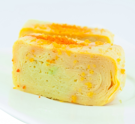 Tamago nigiri yaki  is sushi using an egg in a plateの写真素材