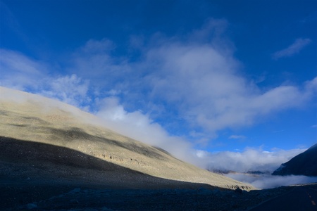 Landscape view of Namtso under the blue skyの写真素材
