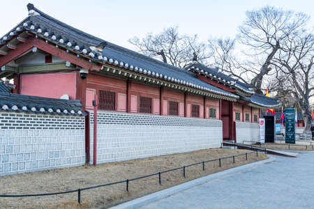 Wooden house with black tiles of Hwaseong Haenggung Palace loocated in Suwon South Korea, the largest one of where the king and royal family retreated to during a war, use by the Joseon kings since the time of King Jeongjoのeditorial素材