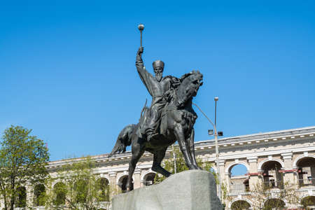 Monument to Petra Sagaidachnogo in the downtown of Kiev, Ukraine.のeditorial素材