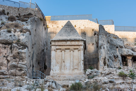 Tomb of Zechariah, Jewish tradition to be the tomb of Zechariah ben Jehoiada in Kidron Valley or King's Valley near the walls of the Old City of Jerusalem, Israelのeditorial素材