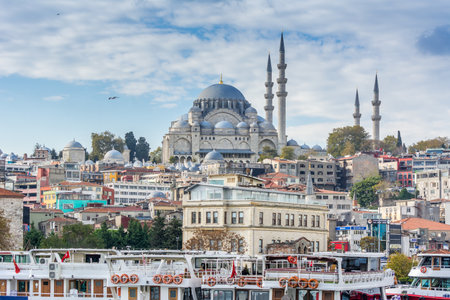 Cityscape of bank of bosphorus strait in Istanbul with Suleymaniye mosque, which is an Ottoman imperial mosque located on the Third Hill of Istanbul, Turkeyのeditorial素材