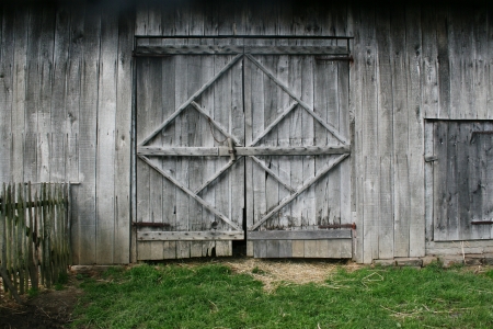 old barn doorの写真素材