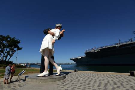 San Diego victory kiss statueのeditorial素材