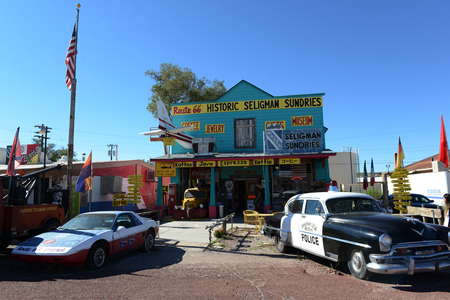 The town of Seligman on Route 66のeditorial素材