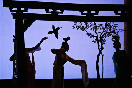 Datang Xi'an, Shaanxi Province dance is an external card. The foreign guests as if they brought back fantastic Tang era. Tang Palace dance music by musical ensemble "Long live music" dance "Bai Zhu Dancing", "big Nuo", &qのeditorial素材