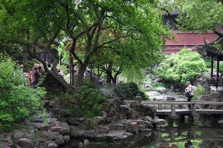 Shanghai Temple tourist area is important Taoist temples in Shanghai, is a shopper's paradise at home and abroad.のeditorial素材