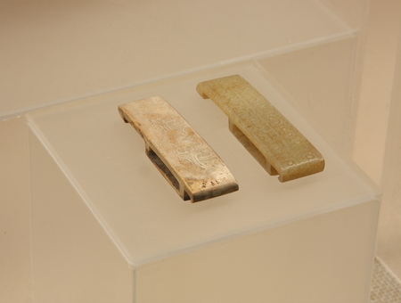 Yu Jian ornaments, (Han Dynasty) Museum collection in Huzhou, Zhejiang Province.のeditorial素材