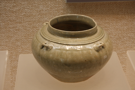 Celadon Quaternary tank (three), collections in Huzhou, Zhejiang Museum.のeditorial素材