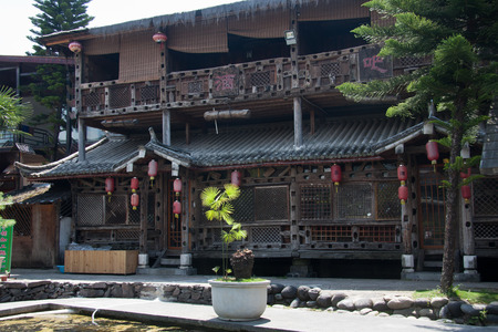 Bar, wall decoration materials with certain ethnic characteristics is the owner of purchases from minority people from the southwest border of Yunnan demolition of houses.のeditorial素材