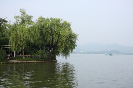 West Lake in Hangzhou morningのeditorial素材