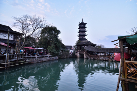 Wuzhen White Lotus Temple. Wuzhen is a typical southern Chinese town, "land of plenty, of silk," said.のeditorial素材