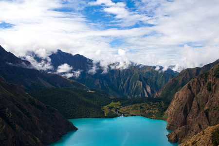 Phoksundo Lake in Dolpo, Nepal. Phoksundo Lake is an alpine fresh water oligotrophic lake in Shey Phoksundo National Park, located in the Dolpa District.の写真素材