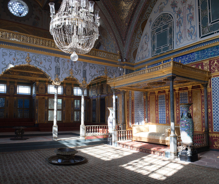 ISTANBUL, TURKEY - NOVEMBER 8, 2017: Interior of throne room inside Harem section of famous Topkapi Palace. Entertainment, weddings and exchange of Bayram felicitations took place in this hall.のeditorial素材