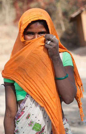 UDAIPUR, INDIA - JANUARY 8, 2019: Indian women working hard in road-building in Rajasthan stateのeditorial素材