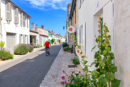A street in the city of Ars en Reのeditorial素材